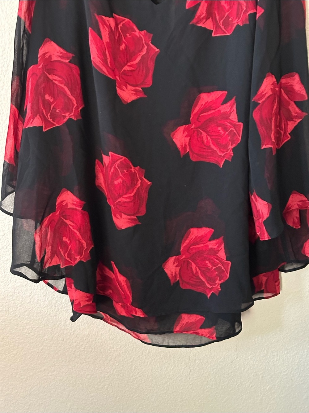 Roz and Ali Black Floral Sheer Blouse with Red Rose Print size 2X/ NWOT 1129 - Picture 3 of 5